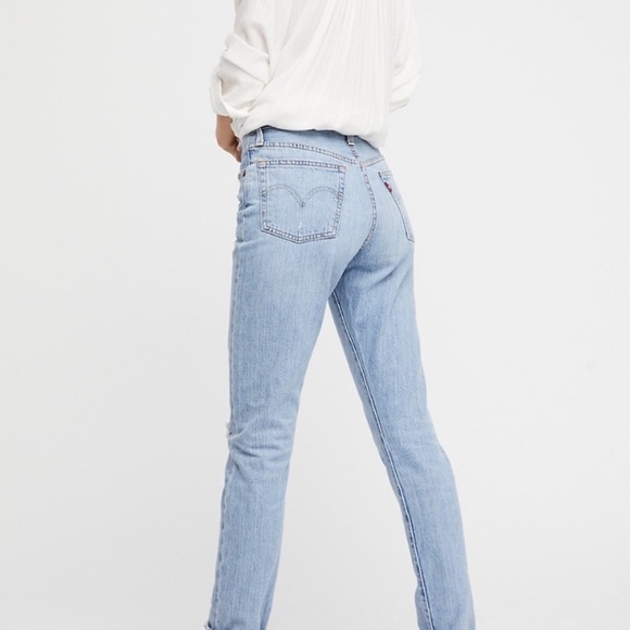 NWOT Levi’s 501 Distressed Jeans - Picture 3 of 12